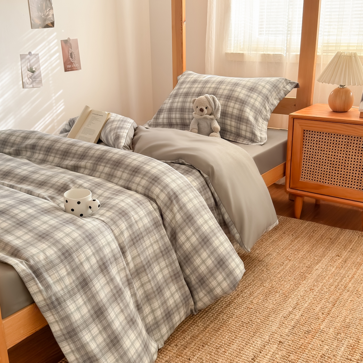 91家纺网 家纺一手货源 找家纺 卡罗兰 2025新款学生季水洗棉磨毛三件套 格调-咖