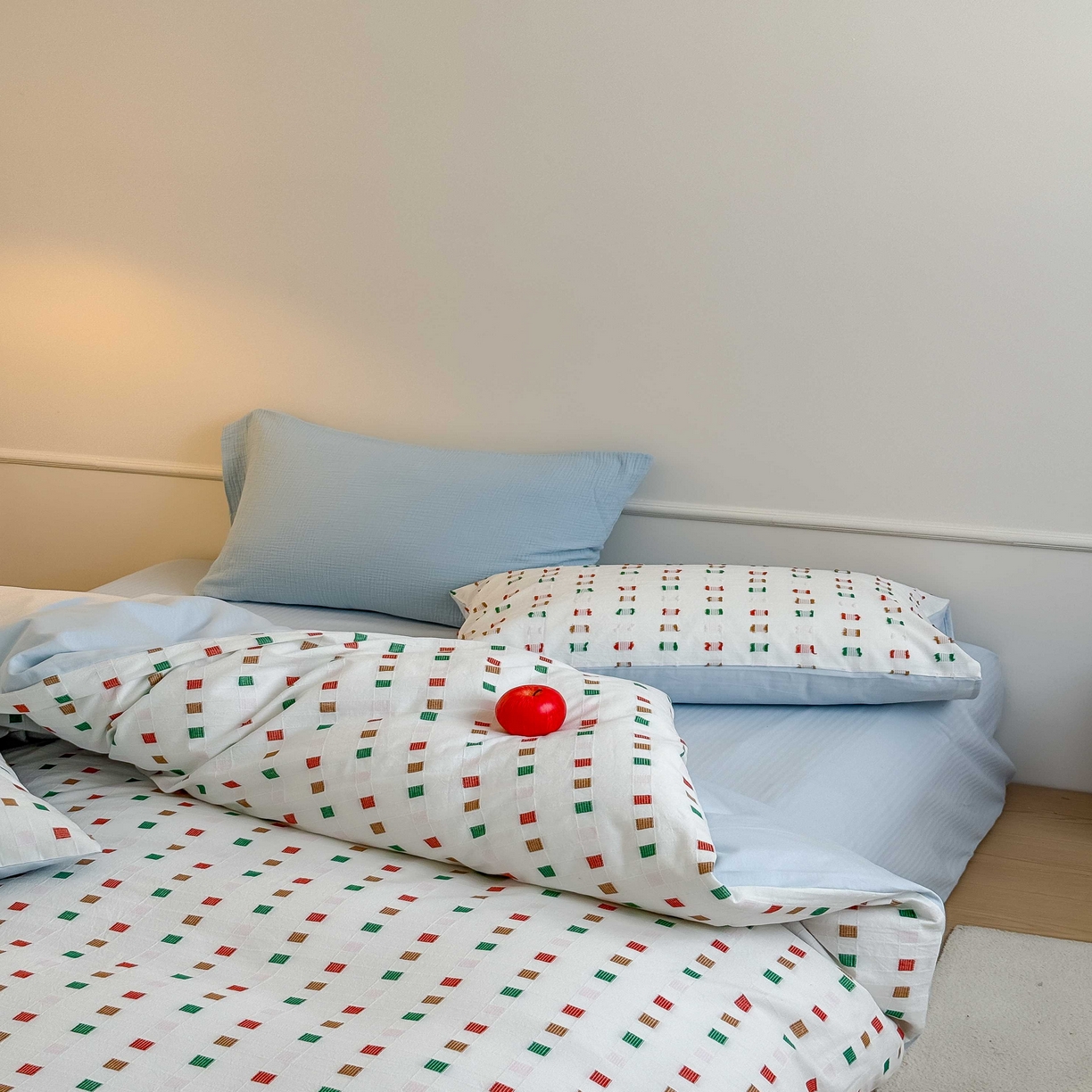 91家纺网 家纺一手货源 找家纺 山舍家居 2025新款全棉纯棉色织提花四件套系列-方糖 方糖-蓝