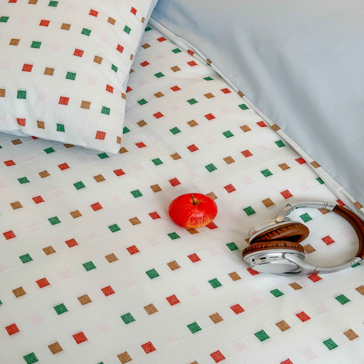 91家纺网 家纺一手货源 找家纺 山舍家居 2025新款全棉纯棉色织提花四件套系列-方糖 方糖-蓝