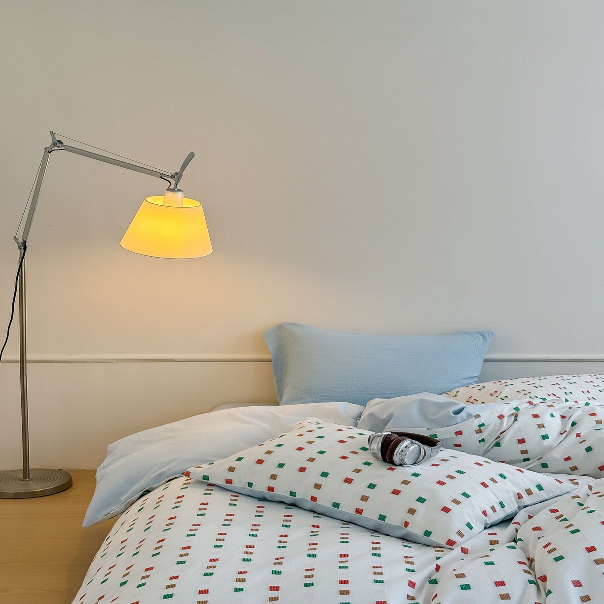 91家纺网 家纺一手货源 找家纺 山舍家居 2025新款全棉纯棉色织提花四件套系列-方糖 方糖-蓝