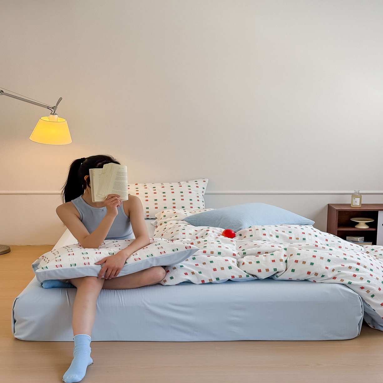 91家纺网 家纺一手货源 找家纺 山舍家居 2025新款全棉纯棉色织提花四件套系列-方糖 方糖-蓝