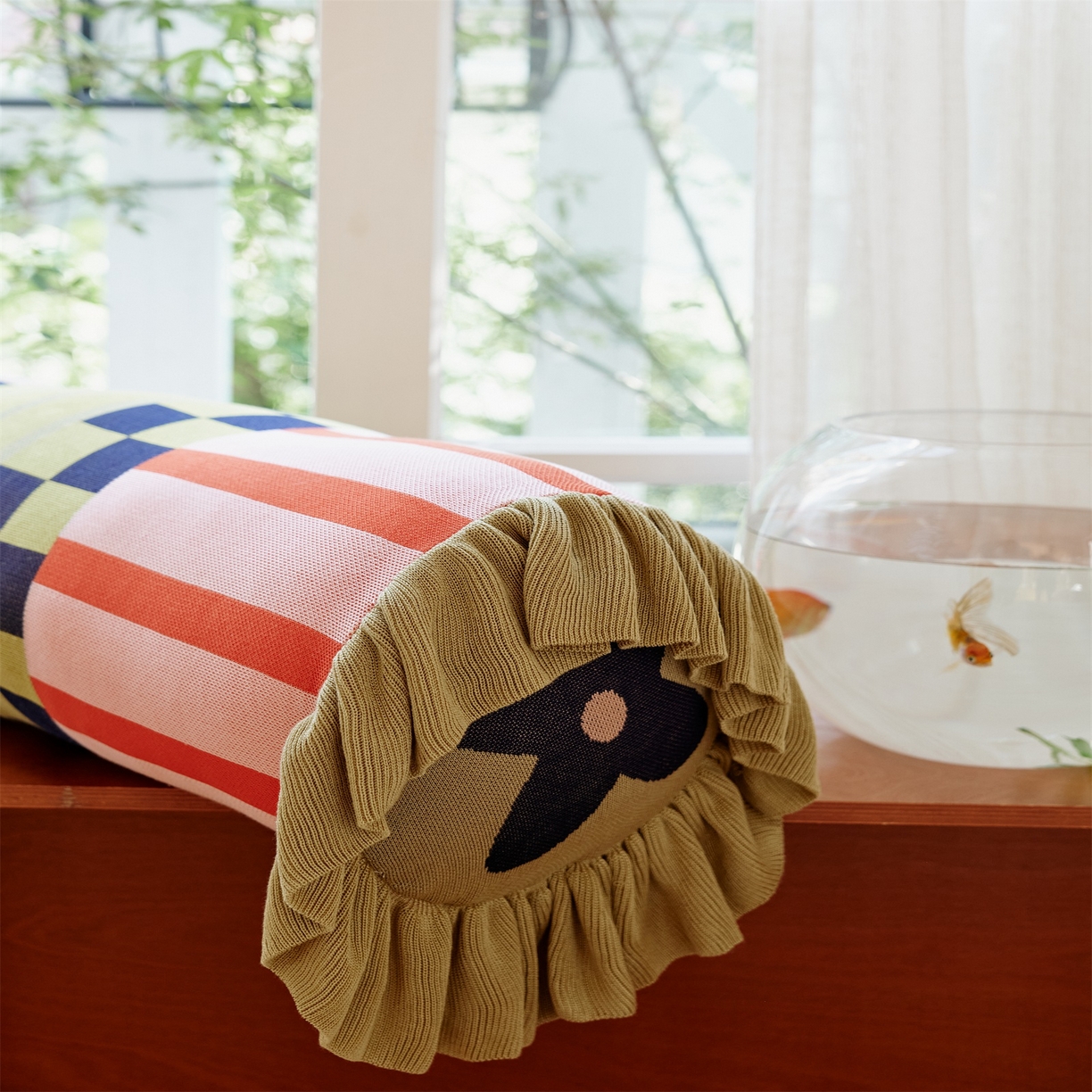 91家纺网 家纺一手货源 找家纺 暖绵绵家纺 2025新款莱赛尔撞色格纹抱枕-洛希亚（含芯） 洛希亚-黄色