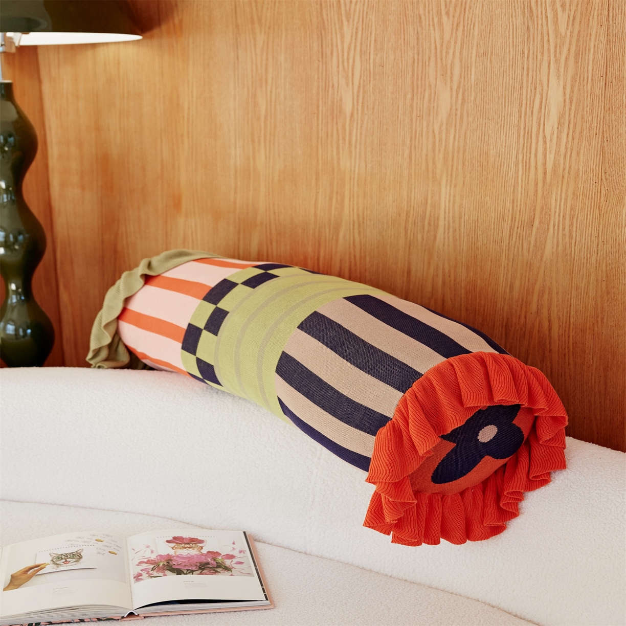 91家纺网 家纺一手货源 找家纺 暖绵绵家纺 2025新款莱赛尔撞色格纹抱枕-洛希亚（含芯） 洛希亚-黄色