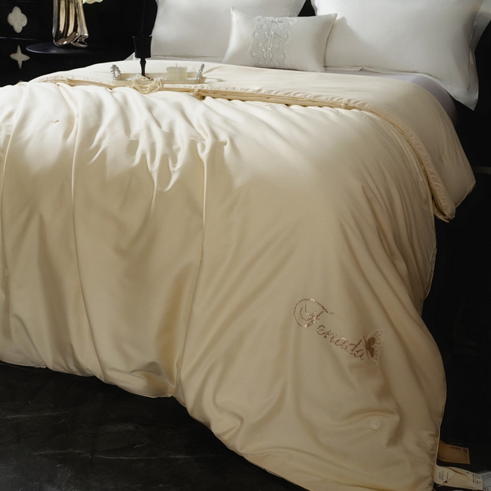 91家纺网 家纺一手货源 找家纺 岚司羽 2025新款长绒棉双宫特级桑蚕丝可透视被子被芯 金黄