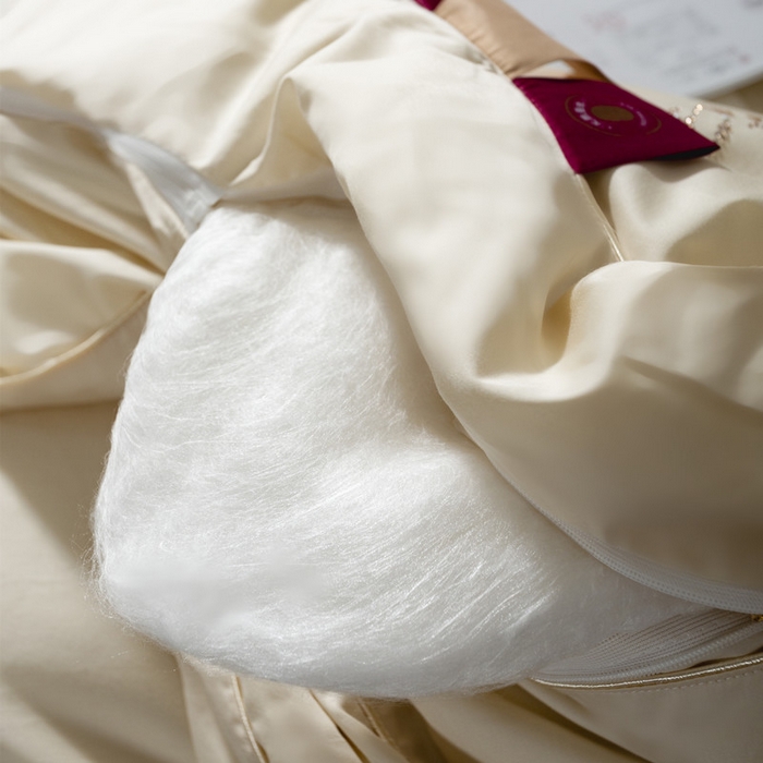 91家纺网 家纺一手货源 找家纺 岚司羽 2025新款长绒棉双宫特级桑蚕丝可透视被子被芯 金黄