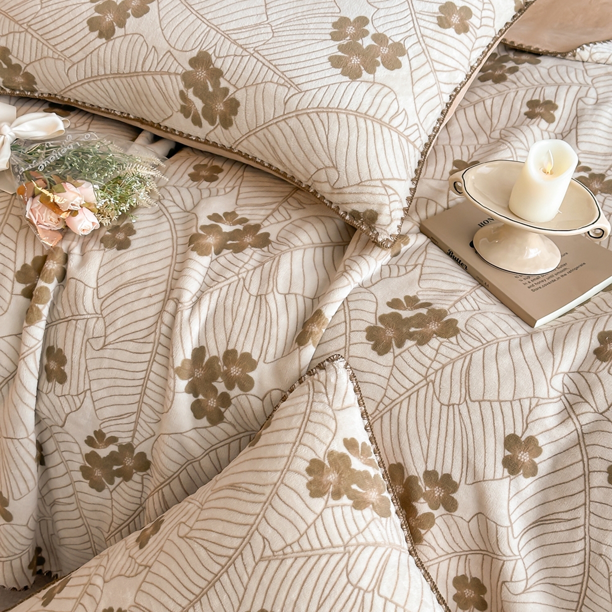 91家纺网 家纺一手货源 找家纺 芙绣家纺 2025新款高克重双层牛奶绒毛毯加厚冬季毛毯四季毯办公室午休毯牛奶绒床单 清新叶语-咖