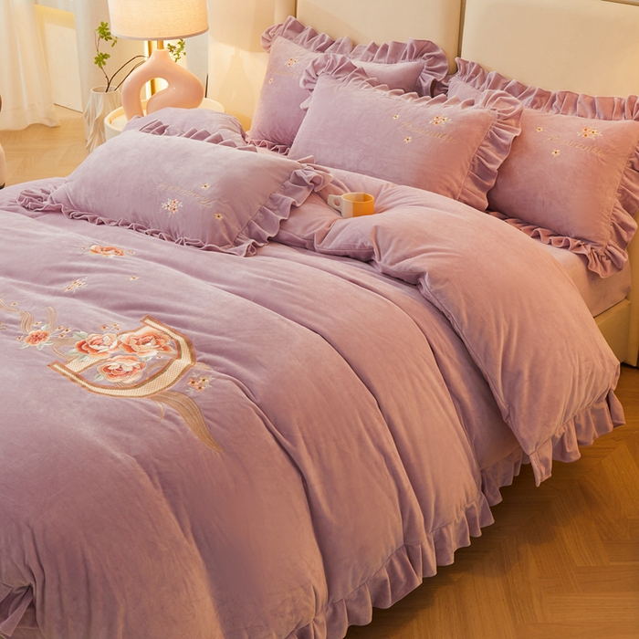 91家纺网 家纺一手货源 找家纺 （总）怡源梦 2025新款亲肤舒适A类婴儿绒刺绣四件套