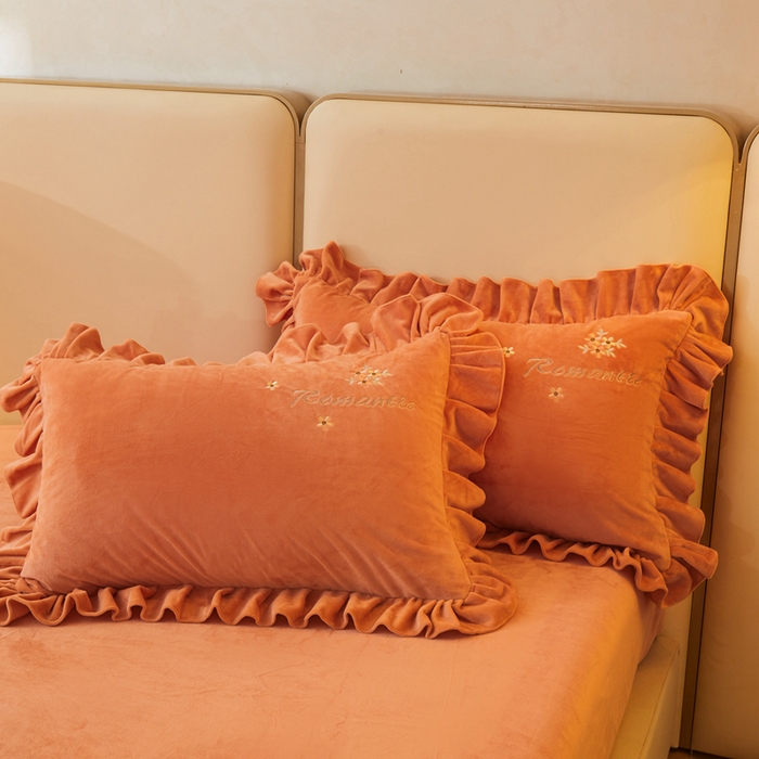 91家纺网 家纺一手货源 找家纺 怡源梦 2025新款亲肤舒适A类婴儿绒刺绣四件套 花香云锦-靓丽橙