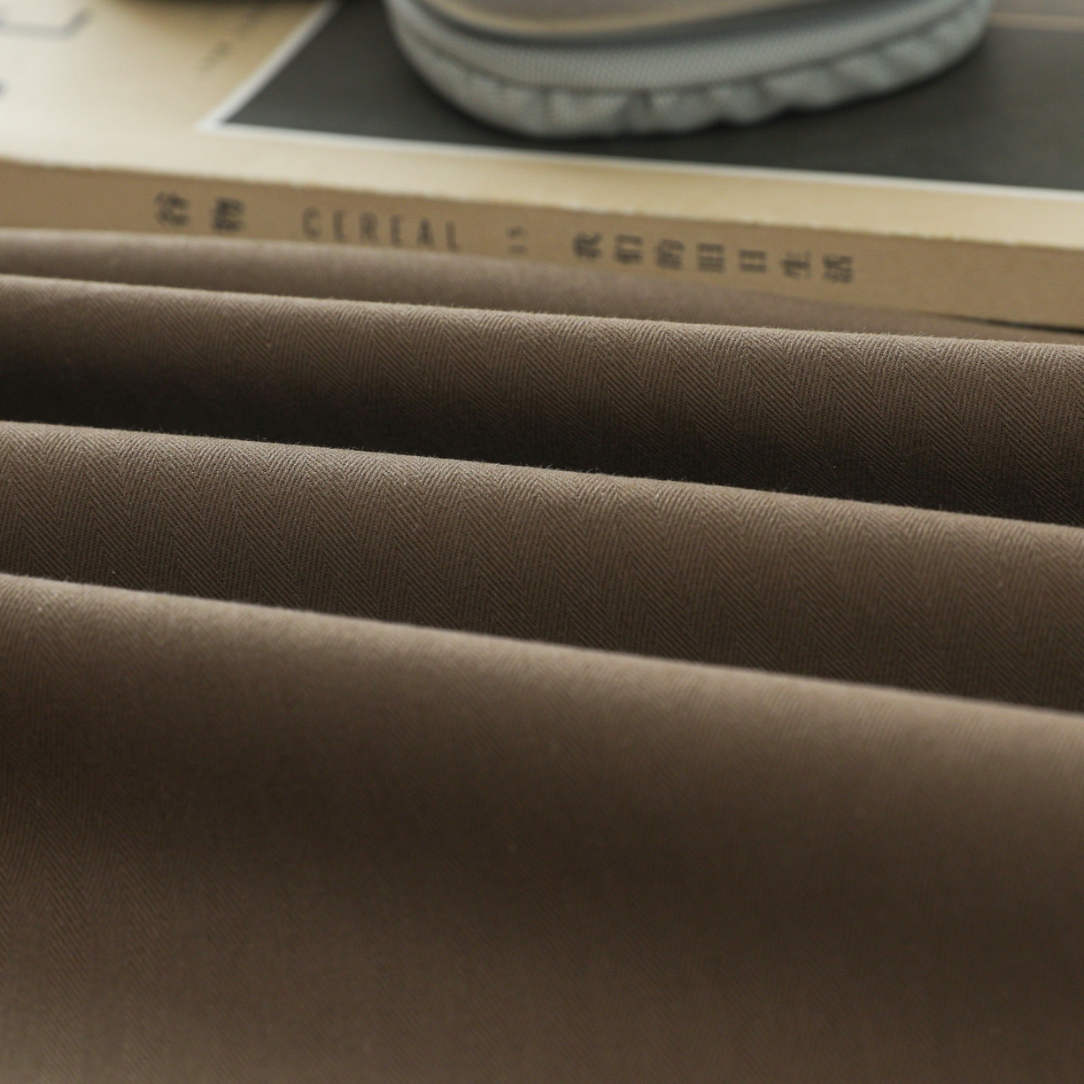 91家纺网 家纺一手货源 找家纺 眠博士 2025新款大雁纹小提花纯棉枕套单品枕套枕套单件 枕套-雁纹棕咖