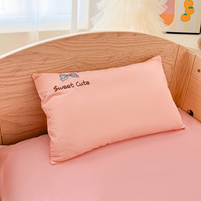 91家纺网 家纺一手货源 找家纺 柔享家（原芷澜家纺）2025新款全棉高端贴布刺绣幼儿园套件儿童三件套被子被芯婴童宝宝六件套七件套 可爱小熊