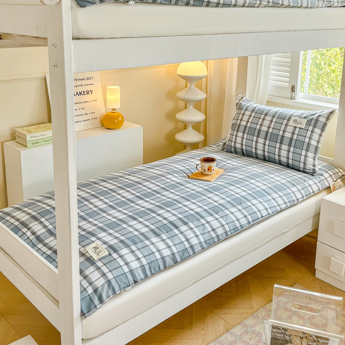 91家纺网 家纺一手货源 找家纺 缦卡琳家纺 2025新款水洗棉床褥子 格物致眠