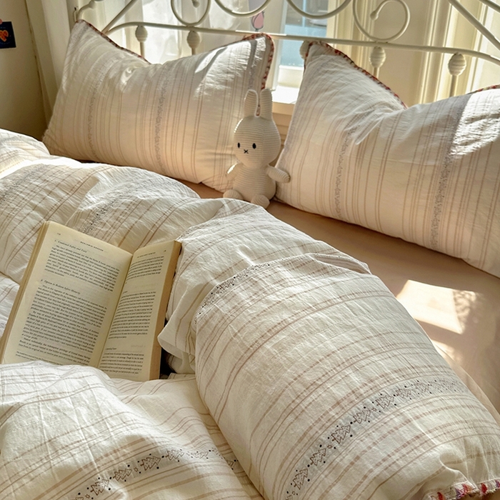 91家纺网 家纺一手货源 找家纺 田野 2025新款全棉水洗棉提花四件套 小树林-咖