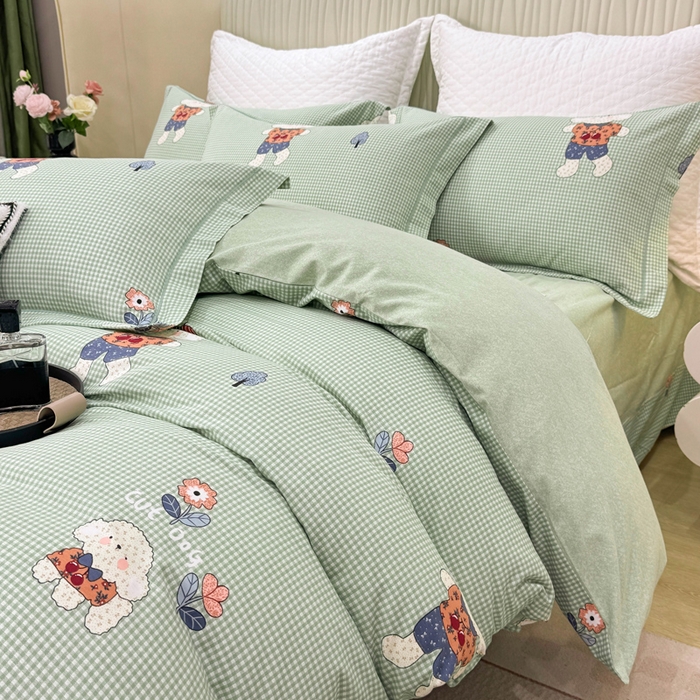 91家纺网 家纺一手货源 找家纺 凌鼎 2025新款100%全棉磨毛四件套数码印花加厚纯棉磨毛四件套 贴布小熊兰