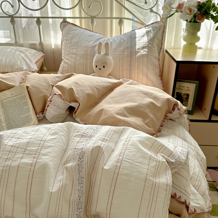 91家纺网 家纺一手货源 找家纺 田野 2025新款全棉水洗棉提花四件套 小树林-咖