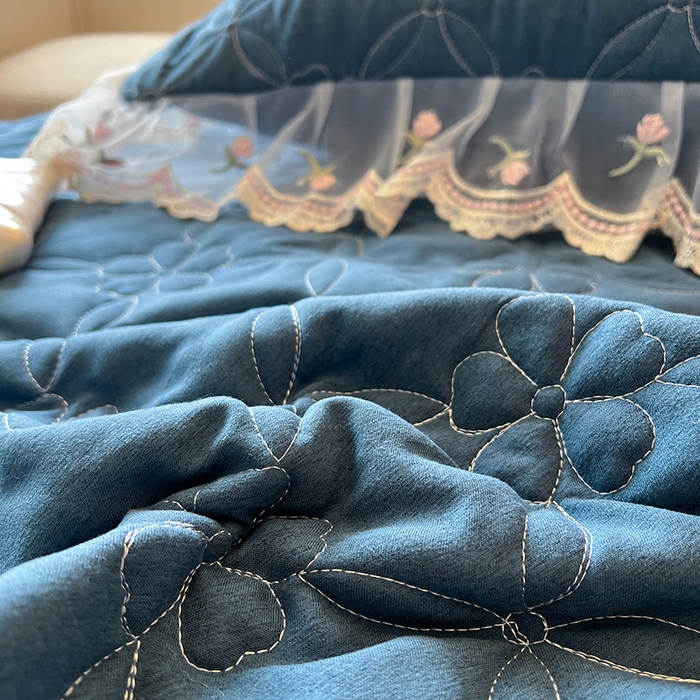 91家纺网 家纺一手货源 找家纺 麒豆豆 2025新款色织蕾丝边床裙款床笠-花亦然 花亦然-宝石蓝