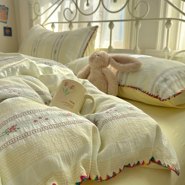 91家纺网 家纺一手货源 找家纺 田野 2025新款全棉水洗棉提花四件套 飘带