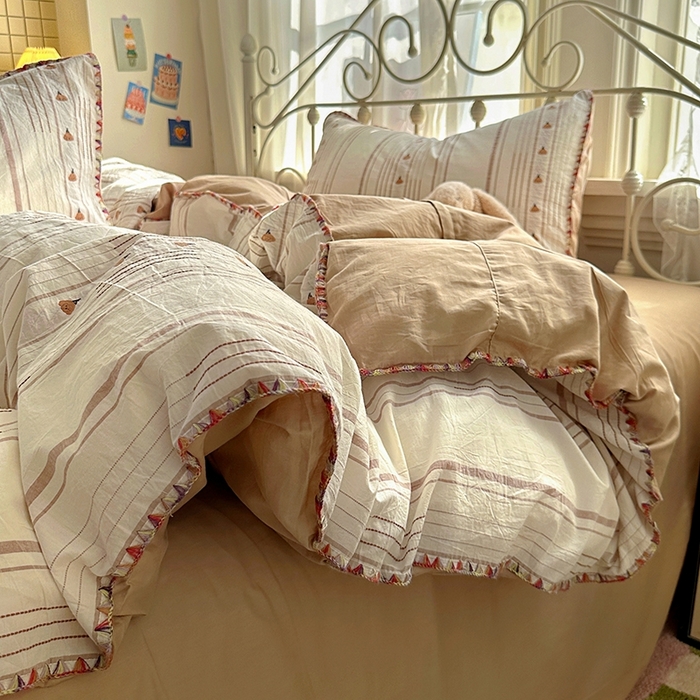 91家纺网 家纺一手货源 找家纺 田野 2025新款全棉水洗棉提花四件套 帽子狗