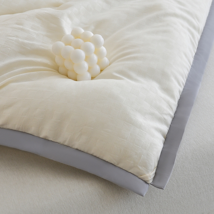 91家纺网 家纺一手货源 找家纺 易展家居 2025新款良品水洗棉大豆被 良品-白