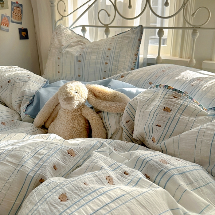 91家纺网 家纺一手货源 找家纺 田野 2025新款全棉水洗棉提花四件套 小雨点