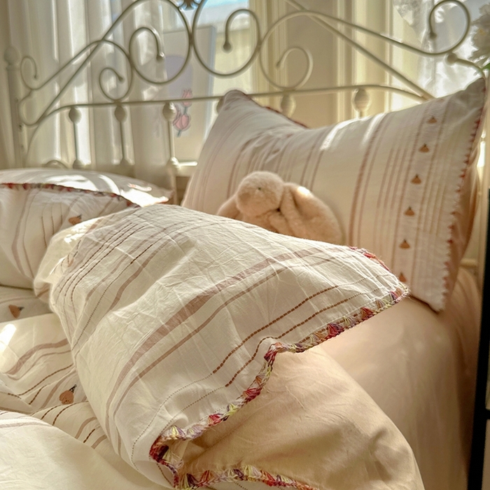 91家纺网 家纺一手货源 找家纺 田野 2025新款全棉水洗棉提花四件套 帽子狗