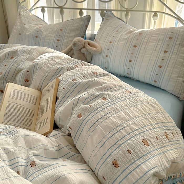 91家纺网 家纺一手货源 找家纺 田野 2025新款全棉水洗棉提花四件套 小雨点