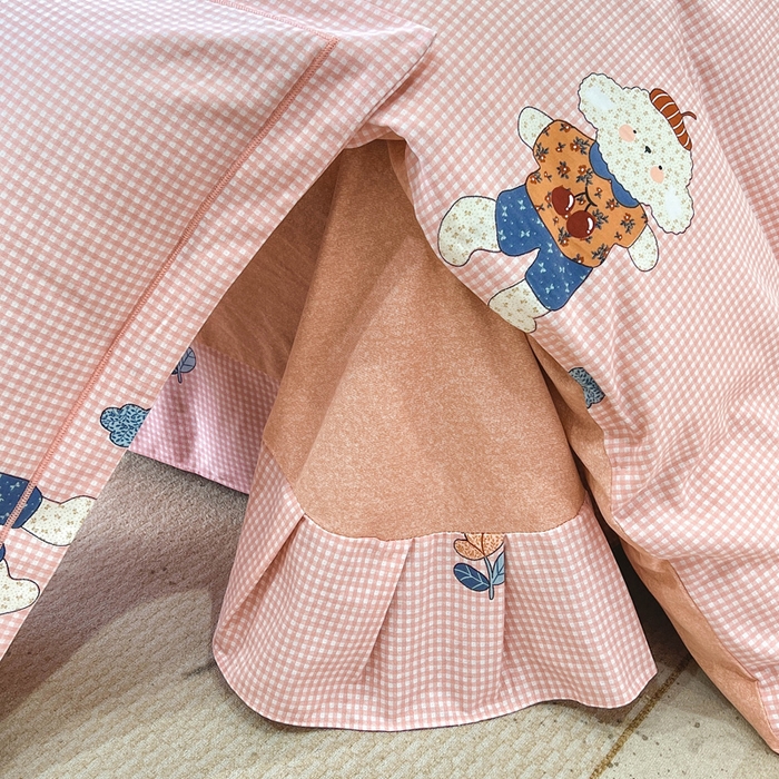 91家纺网 家纺一手货源 找家纺 凌鼎 2026新款100%全棉磨毛四件套数码印花加厚纯棉磨毛四件套 贴布小熊粉