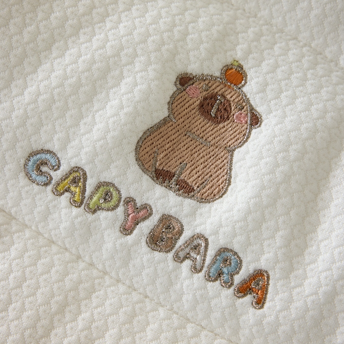 91家纺网 家纺一手货源 找家纺 （总）昕科 2025新款A类母婴-卡皮巴拉软管婴童定型枕（送礼袋）