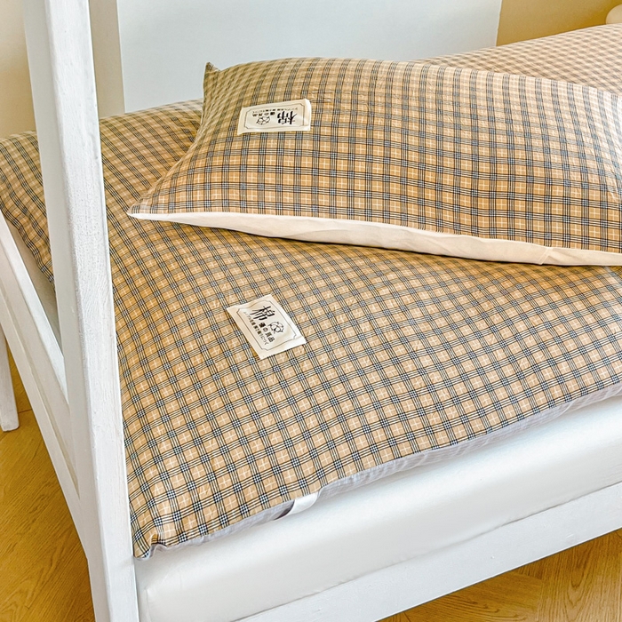 91家纺网 家纺一手货源 找家纺 缦卡琳家纺 2025新款水洗棉床褥子 巴宝莉咖