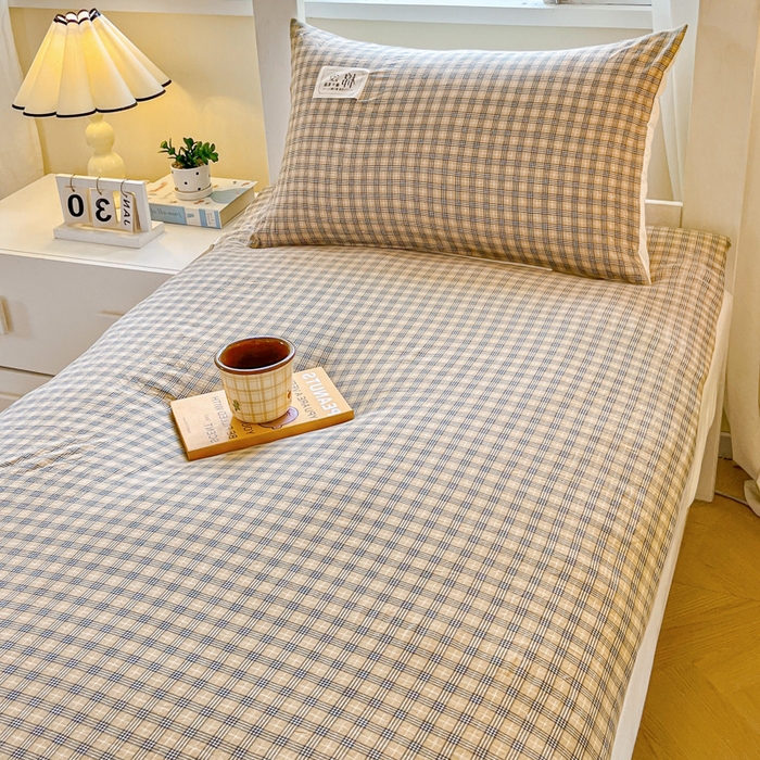 91家纺网 家纺一手货源 找家纺 缦卡琳家纺 2025新款水洗棉床褥子 巴宝莉咖