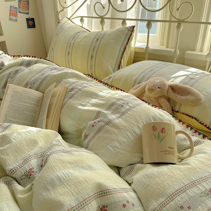 91家纺网 家纺一手货源 找家纺 田野 2025新款全棉水洗棉提花四件套 飘带