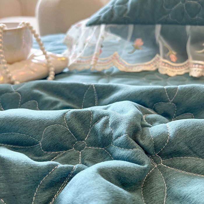 91家纺网 家纺一手货源 找家纺 麒豆豆 2025新款色织蕾丝边床裙款床笠-花亦然 花亦然-黛绿色