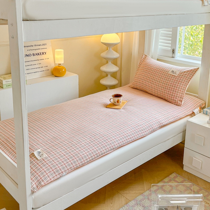 91家纺网 家纺一手货源 找家纺 缦卡琳家纺 2025新款水洗棉床褥子 花样年华