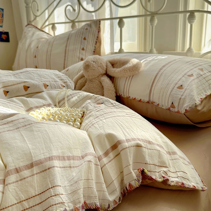 91家纺网 家纺一手货源 找家纺 田野 2025新款全棉水洗棉提花四件套 帽子狗