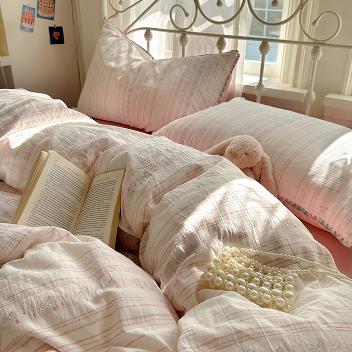 91家纺网 家纺一手货源 找家纺 田野 2025新款全棉水洗棉提花四件套 花颜