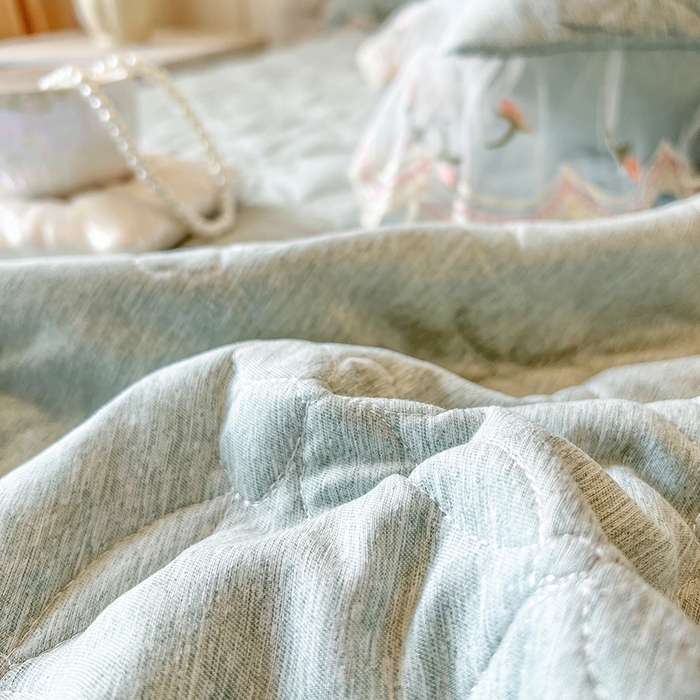 91家纺网 家纺一手货源 找家纺 麒豆豆 2025新款色织蕾丝边床裙款床笠-花亦然 花亦然-石青