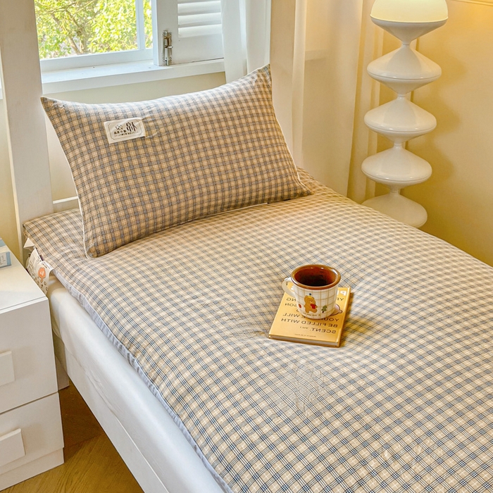 91家纺网 家纺一手货源 找家纺 缦卡琳家纺 2025新款水洗棉床褥子 巴宝莉咖