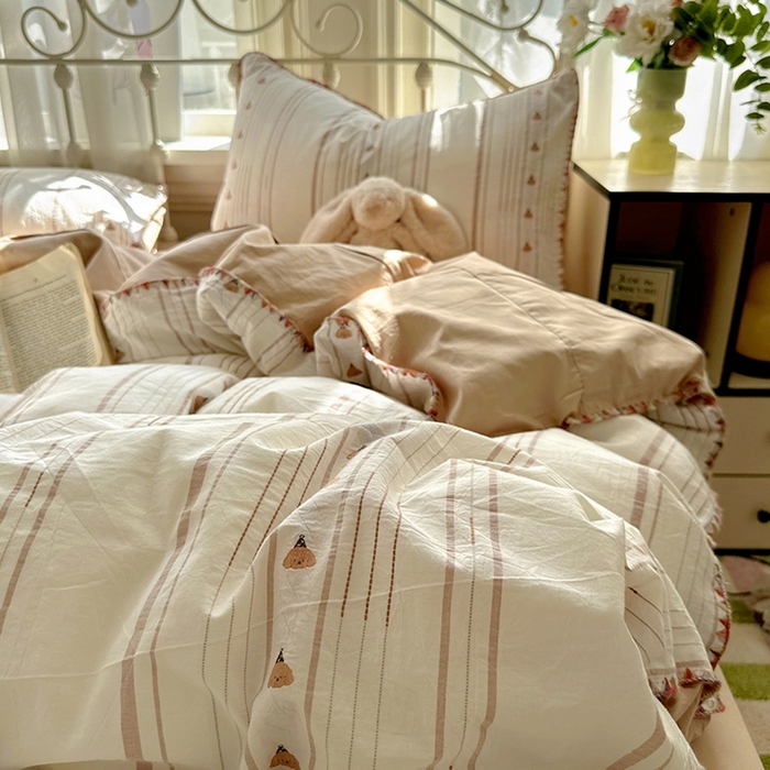 91家纺网 家纺一手货源 找家纺 田野 2025新款全棉水洗棉提花四件套 帽子狗