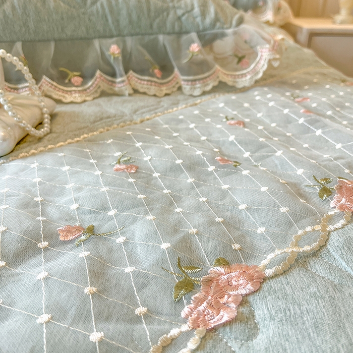 91家纺网 家纺一手货源 找家纺 麒豆豆 2025新款色织蕾丝边床裙款床笠-花亦然 花亦然-石青