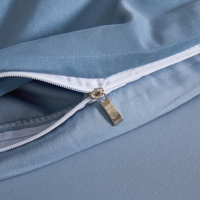 91家纺网 家纺一手货源 找家纺 七仙女家纺 2025新款水洗磨毛刺绣轻奢简约系列四件套 繁星兰+兰灰