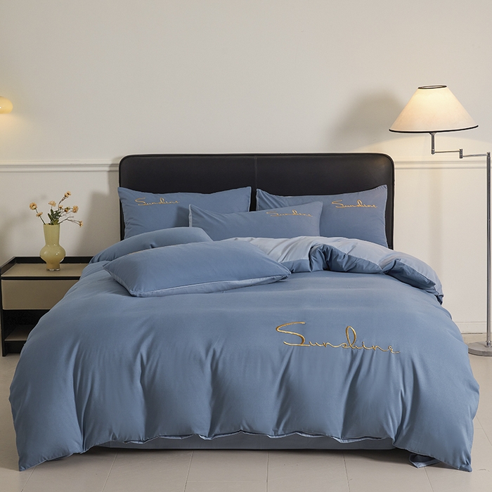 91家纺网 家纺一手货源 找家纺 七仙女家纺 2025新款水洗磨毛刺绣轻奢简约系列四件套 繁星兰+兰灰