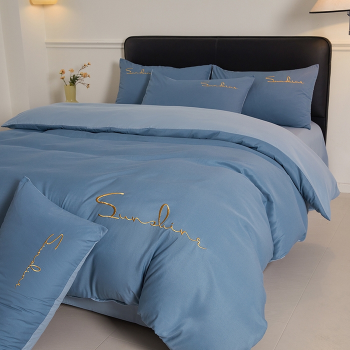 91家纺网 家纺一手货源 找家纺 七仙女家纺 2025新款水洗磨毛刺绣轻奢简约系列四件套 繁星兰+兰灰