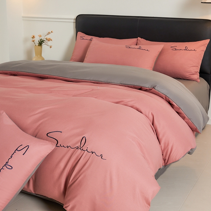 91家纺网 家纺一手货源 找家纺 七仙女家纺 2025新款水洗磨毛刺绣轻奢简约系列单被套单品被套被套单件 豆沙+浅灰