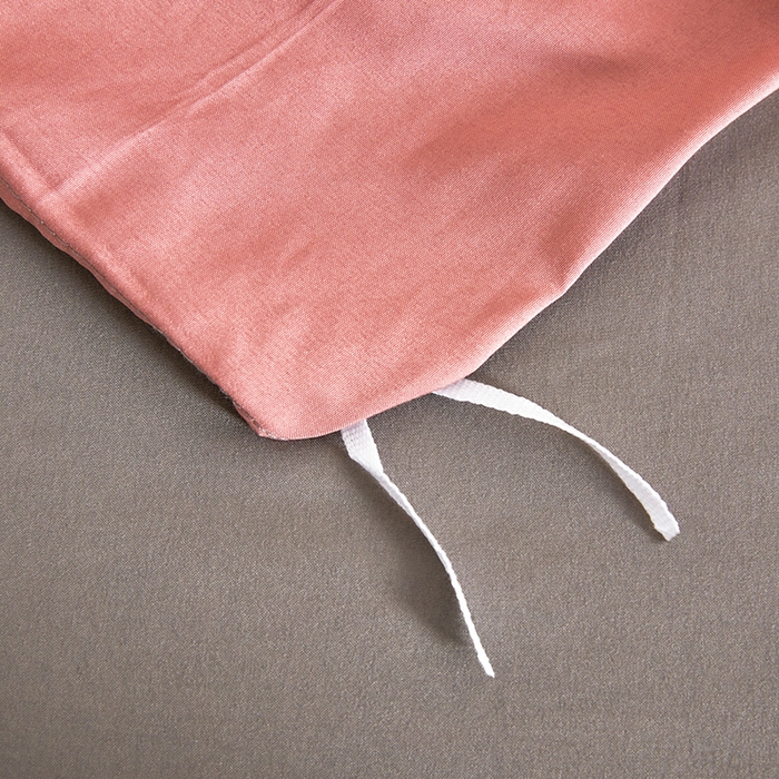 91家纺网 家纺一手货源 找家纺 七仙女家纺 2025新款水洗磨毛刺绣轻奢简约系列单被套单品被套被套单件 豆沙+浅灰