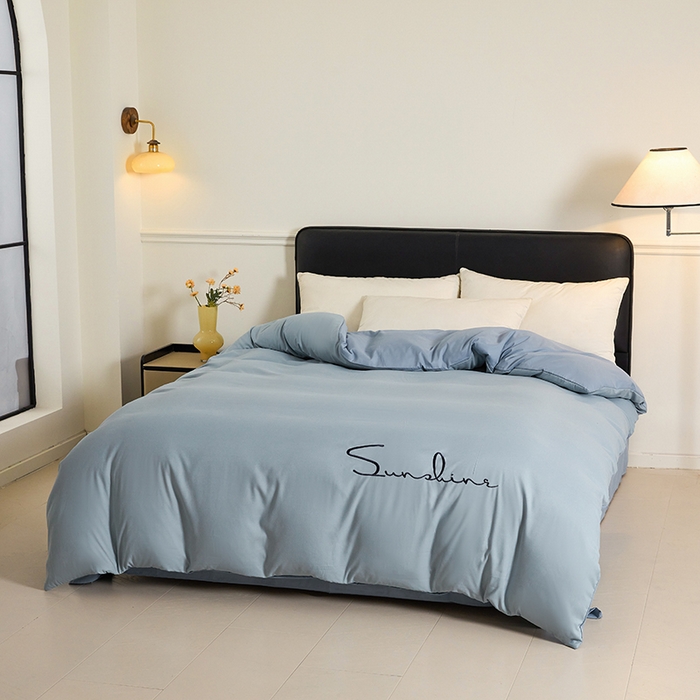 91家纺网 家纺一手货源 找家纺 七仙女家纺 2025新款水洗磨毛刺绣轻奢简约系列单被套单品被套被套单件 湖水蓝+兰灰