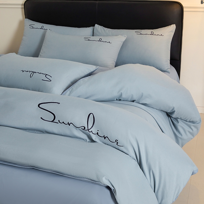 91家纺网 家纺一手货源 找家纺 七仙女家纺 2025新款水洗磨毛刺绣轻奢简约系列单被套单品被套被套单件 湖水蓝+兰灰