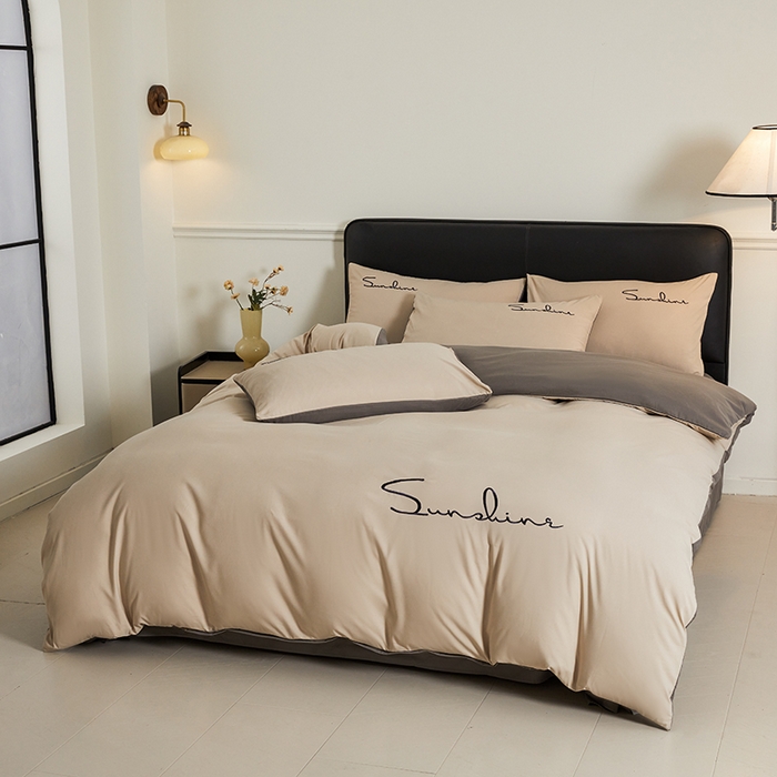 91家纺网 家纺一手货源 找家纺 七仙女家纺 2025新款水洗磨毛刺绣轻奢简约系列单被套单品被套被套单件 奶茶+浅灰