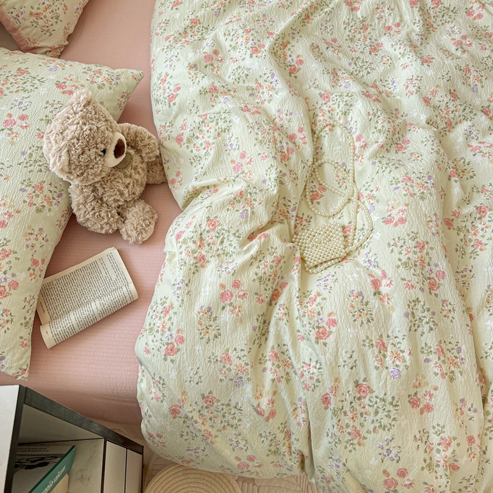 91家纺网 家纺一手货源 找家纺 仟网汇 2025新款云感皱皱纱简单款四件套 若欢绿