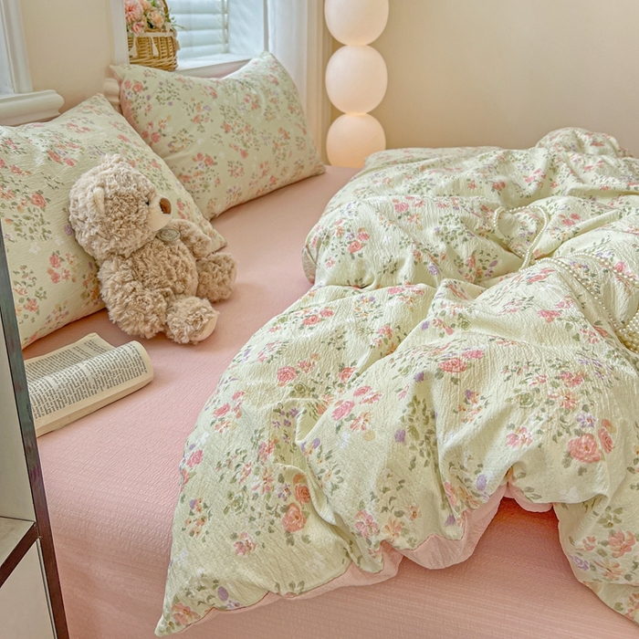 91家纺网 家纺一手货源 找家纺 仟网汇 2025新款云感皱皱纱简单款四件套 若欢绿