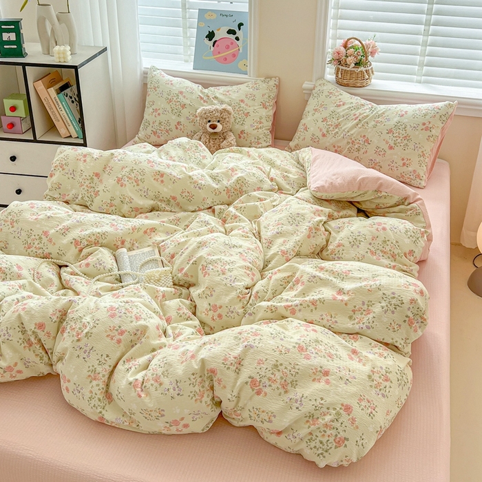 91家纺网 家纺一手货源 找家纺 仟网汇 2025新款云感皱皱纱简单款四件套 若欢绿