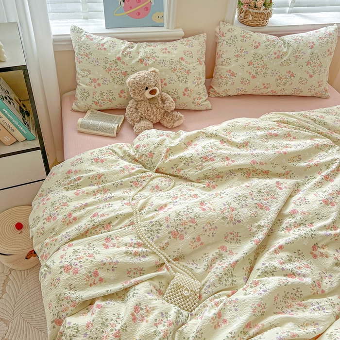 91家纺网 家纺一手货源 找家纺 仟网汇 2025新款云感皱皱纱简单款四件套 若欢绿